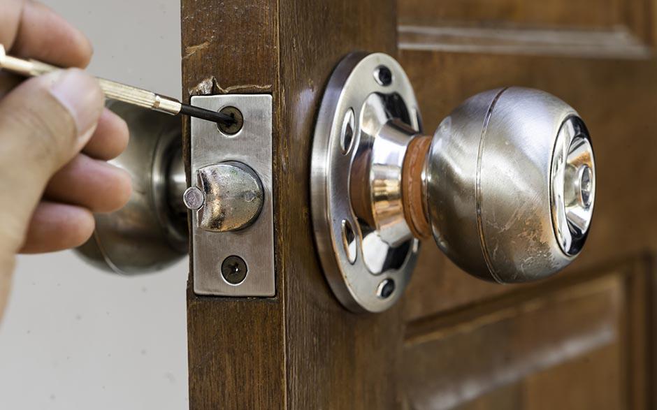 un serrurier d'urgence Versailles